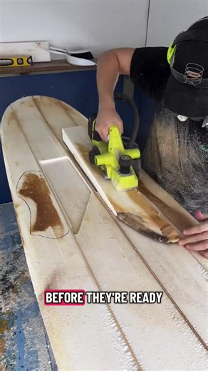 Surfboard restoration project part 2 #surfboardrestoration #handshapedsurfboard #customsurfboards #upcycling