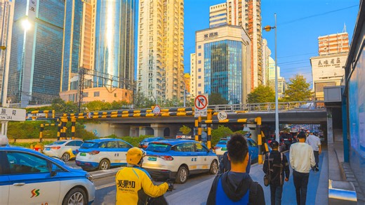 Street-Level Life in Luohu – China 4K