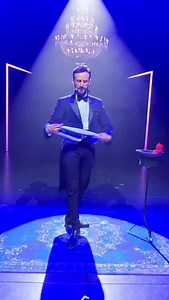 Opening moments. Opening magic. There’s nothing like the first beat of the show — the lights, the energy, the reveal… and the audience realizing they’re about to witness something impossible. Let’s begin. ✨🎩 #DavidGatti #Illusionist #MagicShow #StageMagic #LiveShow #VegasMagician #ShowFactory #OpeningAct #BehindTheIllusion #MagicProducer @showfactoryusa | David Gatti