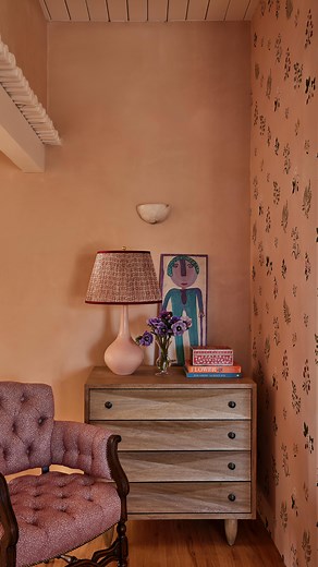 French and French Interiors on Instagram: "The jobsite report you didn’t know you needed… 😍📐✨ #santafedesigners #frenchandfrenchinteriors #texasdesign #texasinteriordesigner #floridainteriordesigner #palmbeachdesigner #maximalism Maximalist Design, Maximalist Home, New Mexico Designer, Colorful Home Ideas, Traditional Home Design, New Traditional Style, House Beautiful Magazine, Before and After Home Renovation, Santa Fe Interior Design, wallpaper ideas"