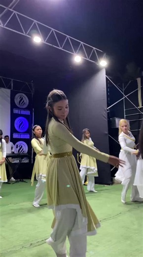 Jeremías 1:5 NVI — Antes de formarte ya te había elegido