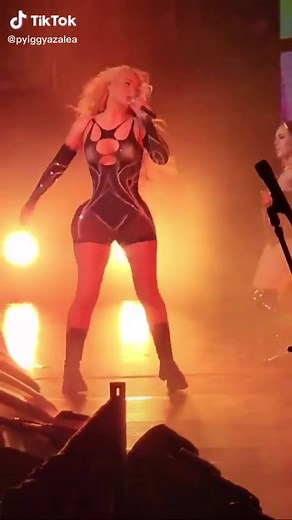 Iggy Azalea 'Can't Stop Us Now Tour' Performance Highlights