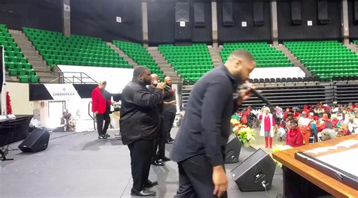 WJLD is live Bill Harris Arena for the Senior Citizen Concert hosted by County Commissioners Lashunda Scales and Shelia Tyson!! | 104.1 FM WJLD