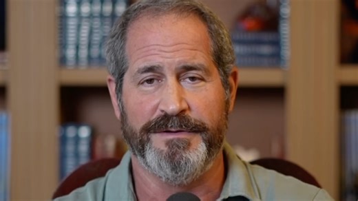 Heart doctor shares ‘red flag’ sequence that means you are about to have heart attack