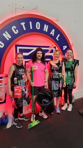 Happy Halloween Challengers 🎃 You know us. We love a good dress up! Abit of fun to end week 4 👻 #TeamTrainingLifeChanging 💙🤍❤️ | F45 Training Swanson