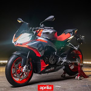 65K views · 1.6K reactions | Find the perfect balance between sporty performance, comfortable riding position, and innovative technology on Aprilia Tuono 660! . Want to begin the amazing journey with Aprilia Tuono 660? Start your journey now with the amazing offer that available for you throughout January 2022. . Click the link https://linktr.ee/ApriliaIndonesia for more info. . #Aprilia #ApriliaIndonesia #BeARacer #ApriliaTuono660 #Tuono660 | Aprilia | Facebook