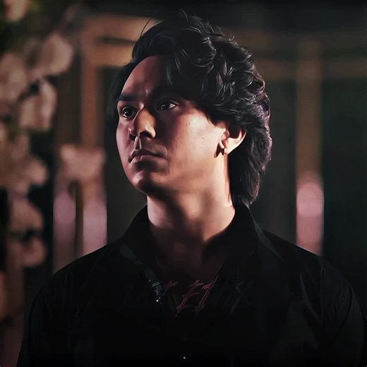 This Scene Is Really Hurting for Lovers — Emotional Short Poem