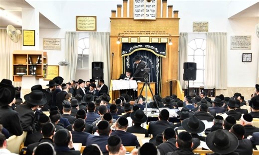 YESHIVAS MIR: The Rosh Yeshiva Cried: “They Want To Burn The Torah HaKedosha”
