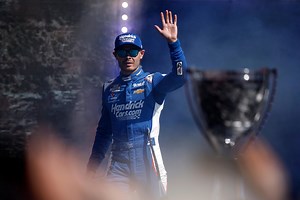 NASCAR results with full finishing order of Cup Series championship race at Phoenix