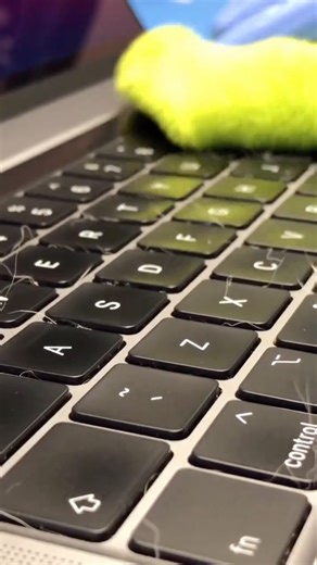 Phone Fix Craft on Instagram: "#satisfying MacBook #cleaning"