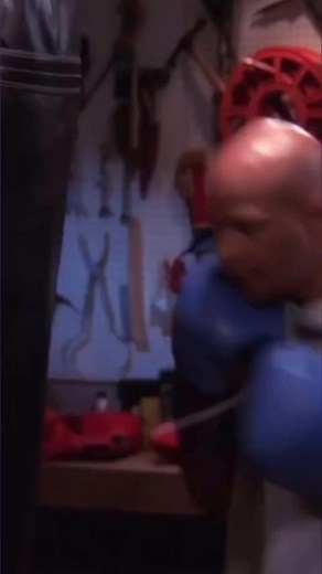 94K views · 2.9K reactions | MA FAMILLE D’ABORD - MICHAEL APPREND À JUNIOR À FAIRE DE LA BOXE | Ma Famille D'abord | Facebook