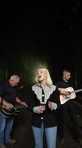 'You'll Never Leave Harlan Alive' Patty Loveless tribute by Rachel Messer | Country Rebel