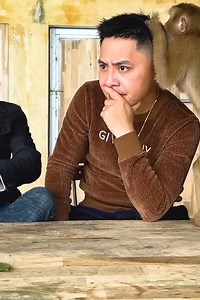 48K views · 1.8K reactions | Monkey Kaka's loving actions towards her father surprised him. Part 3 | Macaque Video | Facebook