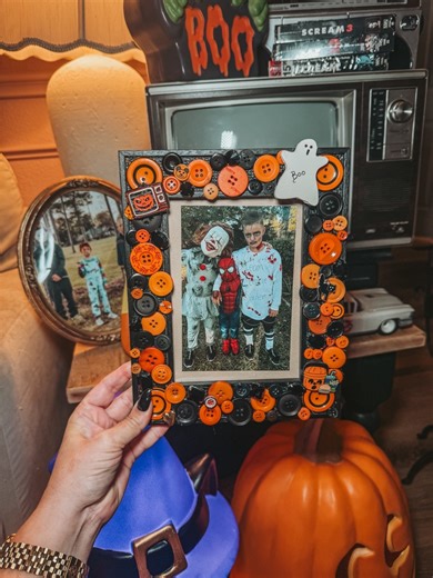 This thrifted Halloween frame might be my favorite DIY this season 淋 All buttons, all thrifted — and that little ghost? $1 from an antique shop  Visit my blog - www.AshtonSedita.com for the full step-by-step tutorial + all the spooky details! #FestiveFun #ThriftinThursday #FestiveDIY | Ashton Sedita | Facebook
