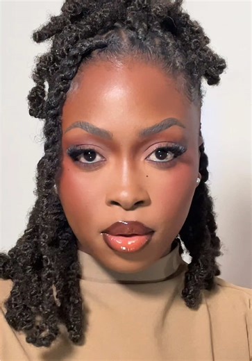 The DIY Marley twists are back ☺️ #marleytwists #ukblackgirlmakeup #protectivehairstyles