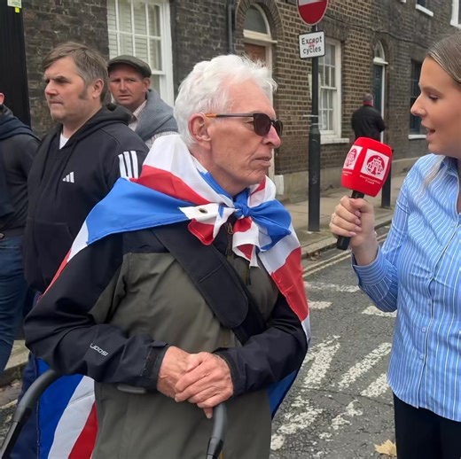 More than 500,000 people took to the streets of central London for a "Unite the Kingdom". Prime Minister Keir Starmer responded to the event stating “Britain is a nation proudly built on tolerance, diversity and respect. Our flag represents our diverse country and we will never surrender it to those that use it as a symbol of violence, fear and division." #utk #UniteTheKingdom | Southampton Times