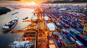 Bezos among investors in UK freight startup Beacon