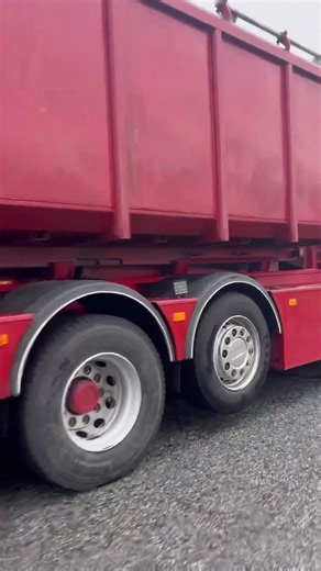 You See Trucks Like This Every Day — But This Clip Hits Different 👀