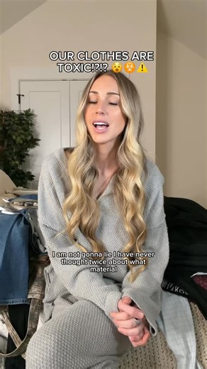 Alli Walker | Lifestyle on Instagram: "Comment CLOTHES and I’ll send you a link to the natural fiber clothing that I already had in my closet to give you an idea of what you might already have! PART 5 | LOW TOX SWAPS: Clothes 👚👖👗 Did you know how toxic clothes are these days?? Me neither. But after some research I realized how bad they are for our health and why switching to natural fibers is much better! Check out my next video where I went through my entire closet, it’s already posted! In t