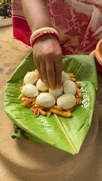 🔥 Eggs Cooked in a Banana Leaf | Absolutely Delicious! 🤤#BananaLeafEgg #EggRecipe