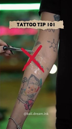 Don’t Remove Your Tattoo Second Skin Like This 😳