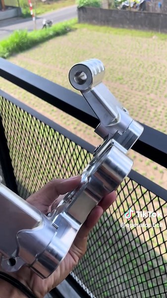 Stang JRS: Fleksibilitas dan Desain Keren