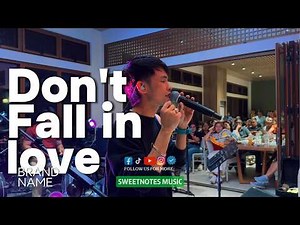 Don't Fall in Love with a Dreamer | Kenny Rogers - Sweetnotes Private Session