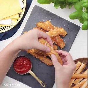 5K views · 58 reactions | If this isn't the perfect mid-day snack, we don't know what is. Make our Deep Fried Cheesestrings  https://bit.ly/2MfMAlz | Tastemade UK | Facebook