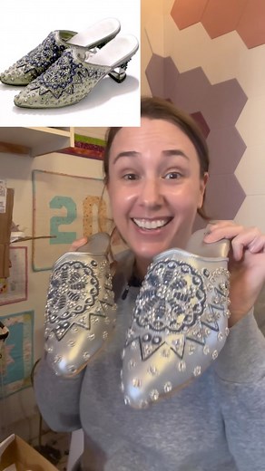 Oh, just living my childhood dreams over here 😭✨ This scene: “Where did you find that?” “She is my match in every way. Please tell me I haven’t lost her.” “It belongs to a peasant, your highness, who only pretended to be a courtier to save a man’s life” 😭💔 . . . #50scarvesdress #everaftermovie #drewbarrymoreeverafter #drewbarrymore #costumedesign #cosplay #seamstress #sewingproject #90sfashion | Cait Conquers