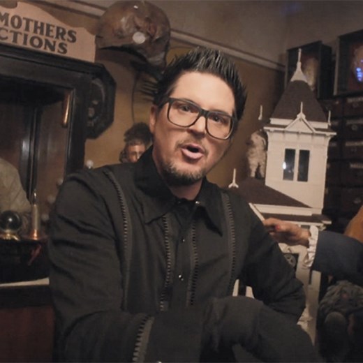 Ghost Adventures' Zak Bagans Describes Creepy Encounter With "Haunted" Real-Life Annabelle Doll