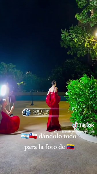 Miss Universo: Bellezas de Argentina y Chile en Acción