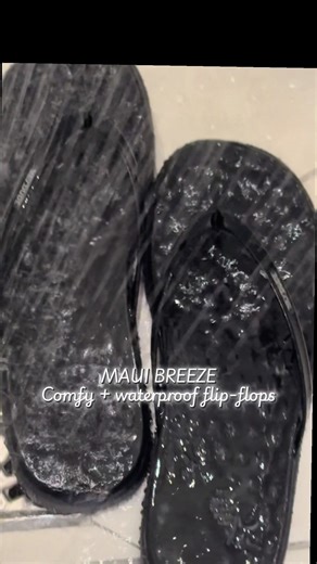 These are my go-to flip-flops. They’re waterproof, lightweight, and so comfortable I wear them all day. Perfect for the beach, pool, shower, or everyday summer wear. I get why everyone loves these. #flipflops #waterproofflipflops #comfortableflipflops #summeressentials #beachfinds