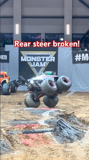 No Rear Steer? No Problem! Savannah Monster Jam Freestyle!