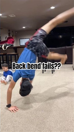 BACK BEND FAILS 🚫🤣#shorts #backbend #fails #siblings