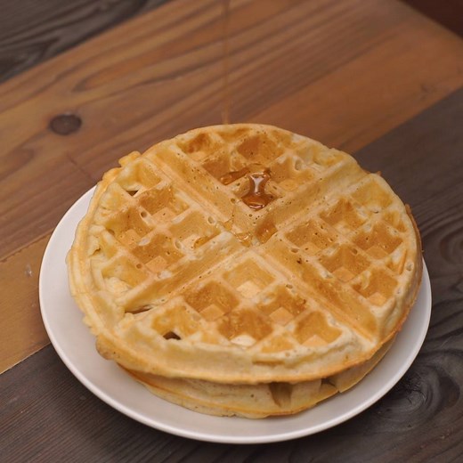 This HOMEMADE WAFFLE BATTER recipe has been a fan favorite on Pinterest for the past few years! Try it today with your family. For FULL Recipe: https://www.azestybite.com/homemade-waffle-batter/ | A Zesty Bite