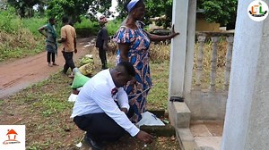 911K views · 26K reactions | Décédé le 15 Août 2002, konan Kouadio Maurice dit Kouadio Maurisson reste vivant dans la mémoire de la communauté. 21 ans après, Le Baoulé en Ligne vous transporte au cœur de l'émotion à Kami (Yamoussoukro) à l'occasion d'une cérémonie qui s'y est déroulée le mardi 17 octobre 2023. Document complet à suivre sur LBL, Tel 0707102924 | Le Baoulé en Ligne | Facebook