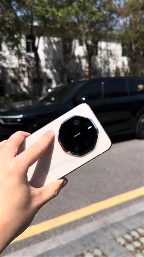 I heard that car photography is all done with 3D effects nowadays? #HuaweiMate80RS #3DModeling