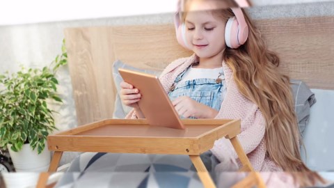 Artmeer Bed Tray Table with Folding Legs,Bamboo Breakfast in Bed for TV Table, Laptop Computer Tray,Eating,Snack Tray (White)