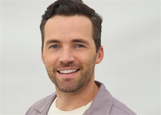 Ian Harding of 'Pretty Little Liars' talks about 'The Magic of Lemon Drops' on Hallmark