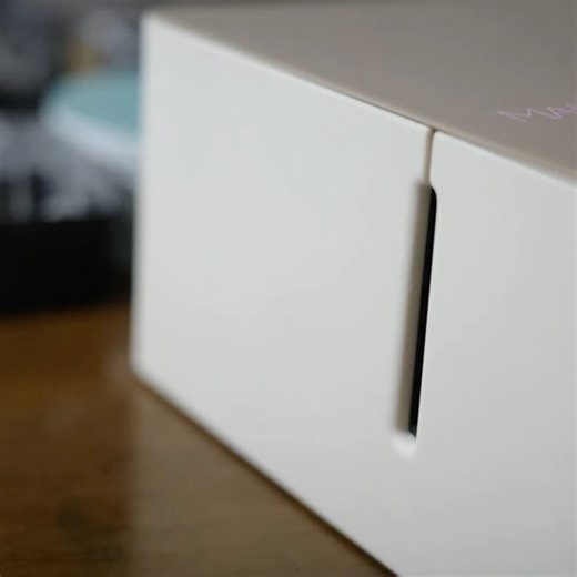 eric on Instagram: ". テプラPRO 用のアプリ「HELLO」とericコラボ、 たくさんの方に使っていただけてとても嬉しいです🌟 ⁡ 昨日、特集記事Part2が公開になりました📖 お天気絵文字やインデックスの使い方、 そしてお正月用のデコレーションなど紹介して いただいております🎍 ⁡ お正月用のマステ風ラベルは、18mmテープを使うと ハガキの横幅にぴったり貼れるサイズ感が ポイントです🔖 ⁡ 思いついたらすぐ印刷して貼れるのが楽しい です✨ぜひ楽しく活用してもらえたら嬉しいです！ ⁡ 特集記事はこちら ▶︎ https://api.hello-tepra.jp/articles/167 @kingjim_official ⁡ よろしくお願いします🌟 . . . #テプラpro #テプラpromark #キングジム #ラベルライター #hellosmallthings"