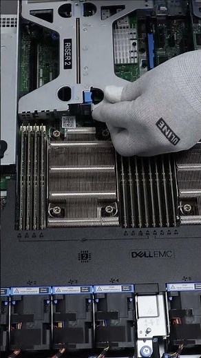 Dell PowerEdge R650xs | Network Card Install | #tech #satisfying #dell #networking #pcie #rj45