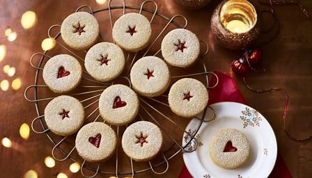 Linzer cookies recipe