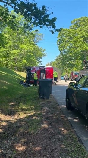 Tractor-trailer rolls over in Durham, NH