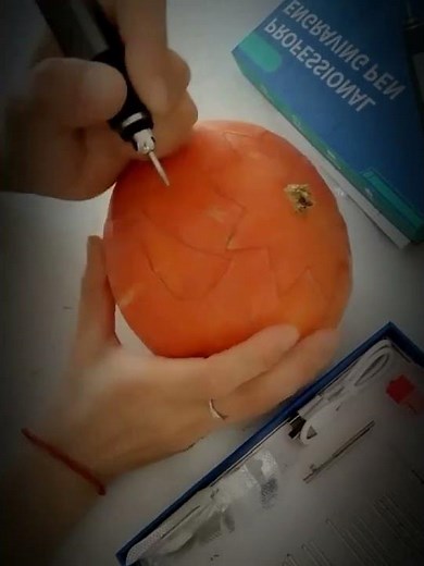 Electric Engraving Pen | USB Rechargeable Etching Tool with 30 Bits | Professional Mini Carving Mach