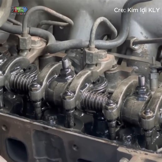 860K views · 9.6K reactions | Chủ xe từ Sài Gòn nhất quyết xuống chỗ Lộc để sửa xe tải ISUZU 1 tấn 2 Nguồn: Kim Lợi KLY Bản quyền được bảo vệ và quản lý bởi MCV Network #MCVNetwork #MCVGroup #MCVMedia #kimloikly #netbiz #MCNYoutub #SC | Ông mai hẹn hò | Facebook