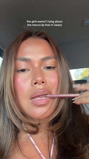 Mecca Lip Liner Review: Classy vs Fancy