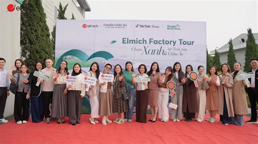 [RECAP] GreenUp - Elmich Factory tour | Chạm xanh từ trái tim châu Âu Một hành trình xanh đã được mở ra – không chỉ để tham quan, mà để lắng nghe câu chuyện phía sau mỗi sản phẩm Elmich. Từ ánh sáng mặt trời trên mái nhà xưởng, những cánh tay robot vận hành chính xác, đến từng chi tiết đóng gói bằng vật liệu tái chế… tất cả cùng kể nên câu chuyện về một nhà máy xanh, nơi chất lượng châu Âu hòa nhập vào lối sống bền vững của người Việt. Cảm ơn những vị khách đã đồng hành cùng Elmich trong GreenUp