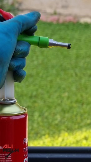 Universal Fuel Injector Flush Cleaner with carb cleaner #mechanic #cargirls #carguys #carwash #cleaning #satisfyingvideo #detailing #meguaers #sunny #camry #qualityparts #qualityrepairs #alimech #headlights #brakerotors #brakerotor #satisfying #rubi #barcelona #oilchange #reelart #artreels #toyota | Alimech