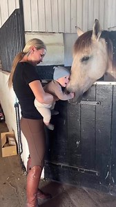 Babies and horses♥️🐴 Lovely companions. Horses can be so gentle with little ones❣️ 🎥 @spiritandhiscrew #horselovers | Horse Lovers