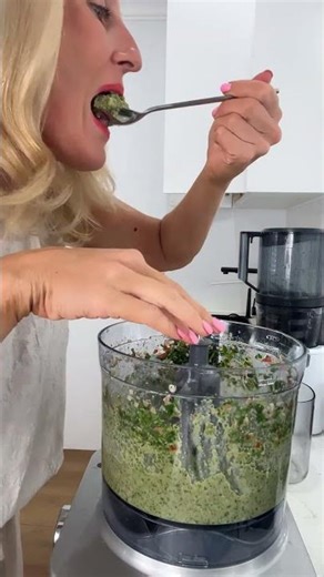 Pesto kelp noodle recipe up in LIVES section now!!!